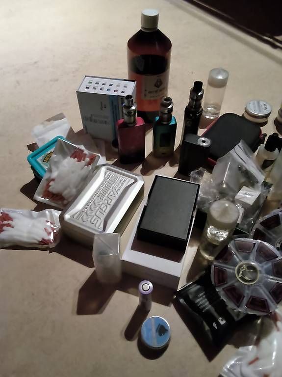 Sonstige Tabakwaren: Vapen Packet – Gebraucht aus Tafers von 0347 1