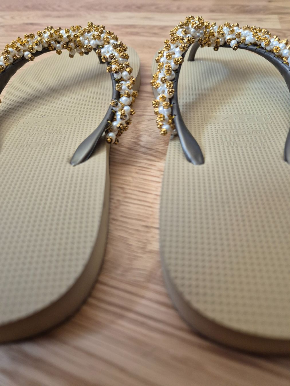 Flipper: Uzurii Damen Flip Flops - Grösse 39/40 – Usato da Au ZH venduto da dae_pkq7 1