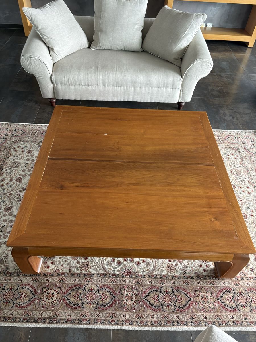 Tische: Wooden square coffee table  – Gebraucht aus La Conversion von chi_td5v