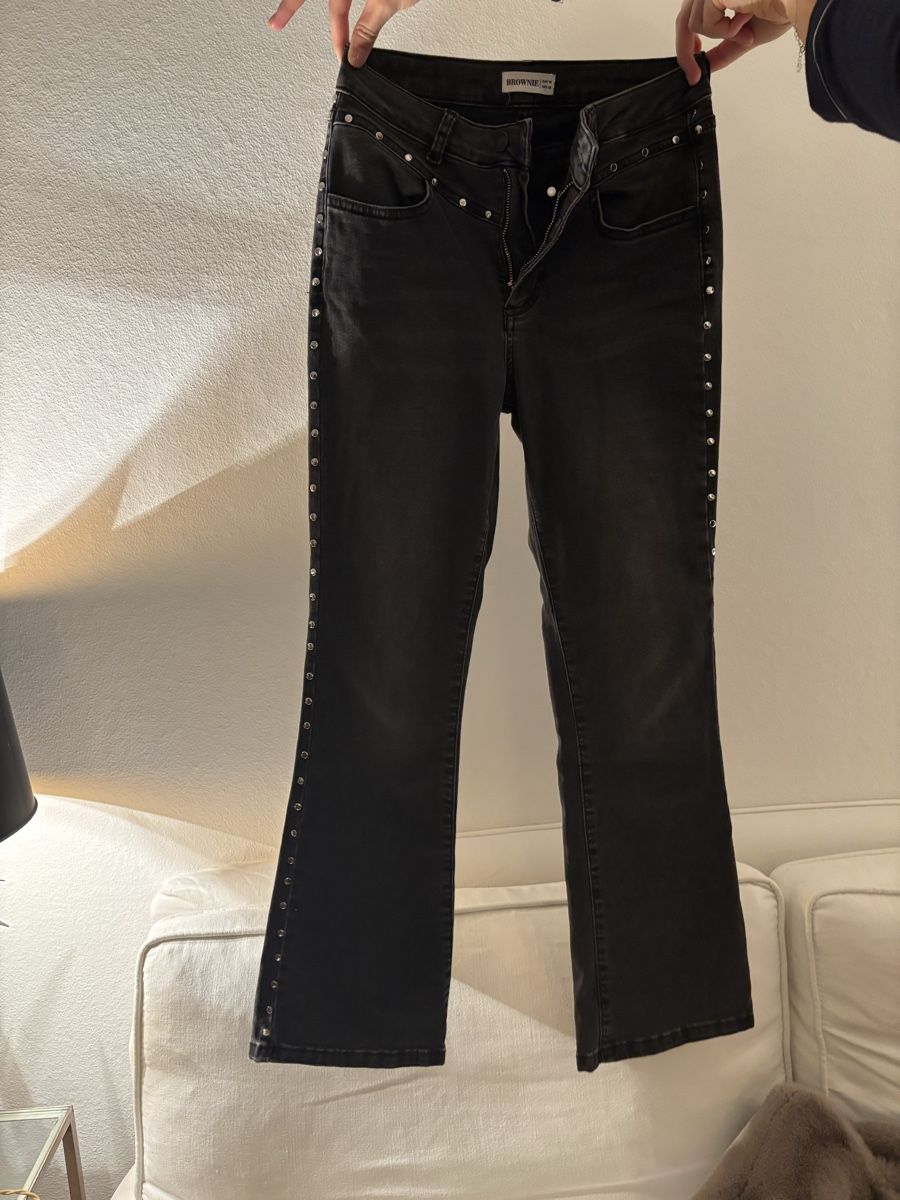 Jeans: Jeans Brownie – Neuf (Voir description) à Zürich par Flo021000 2