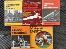5 Fachbücher Handball, Fussball und Kunstturnen