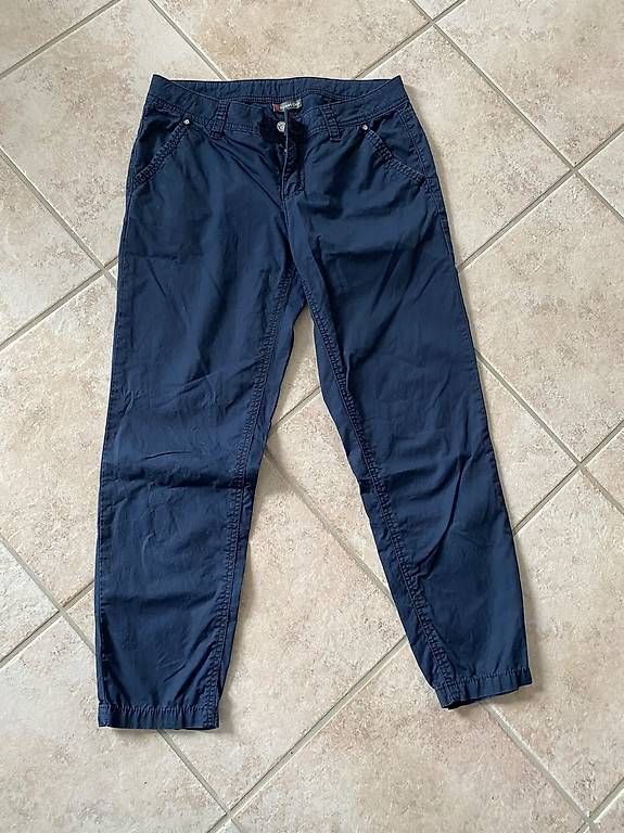 Pantaloni: Damenhose Street One und Only – Usato da Pratteln venduto da Siri04