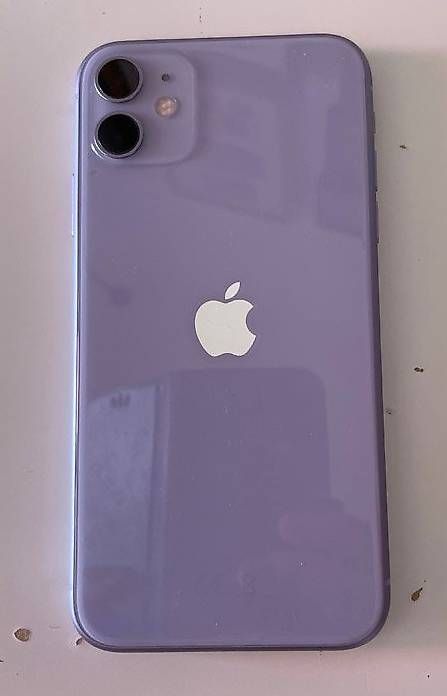 Telefoni cellulari / Smartphones: iPhone 11 – Usato da Lugano venduto da dannella