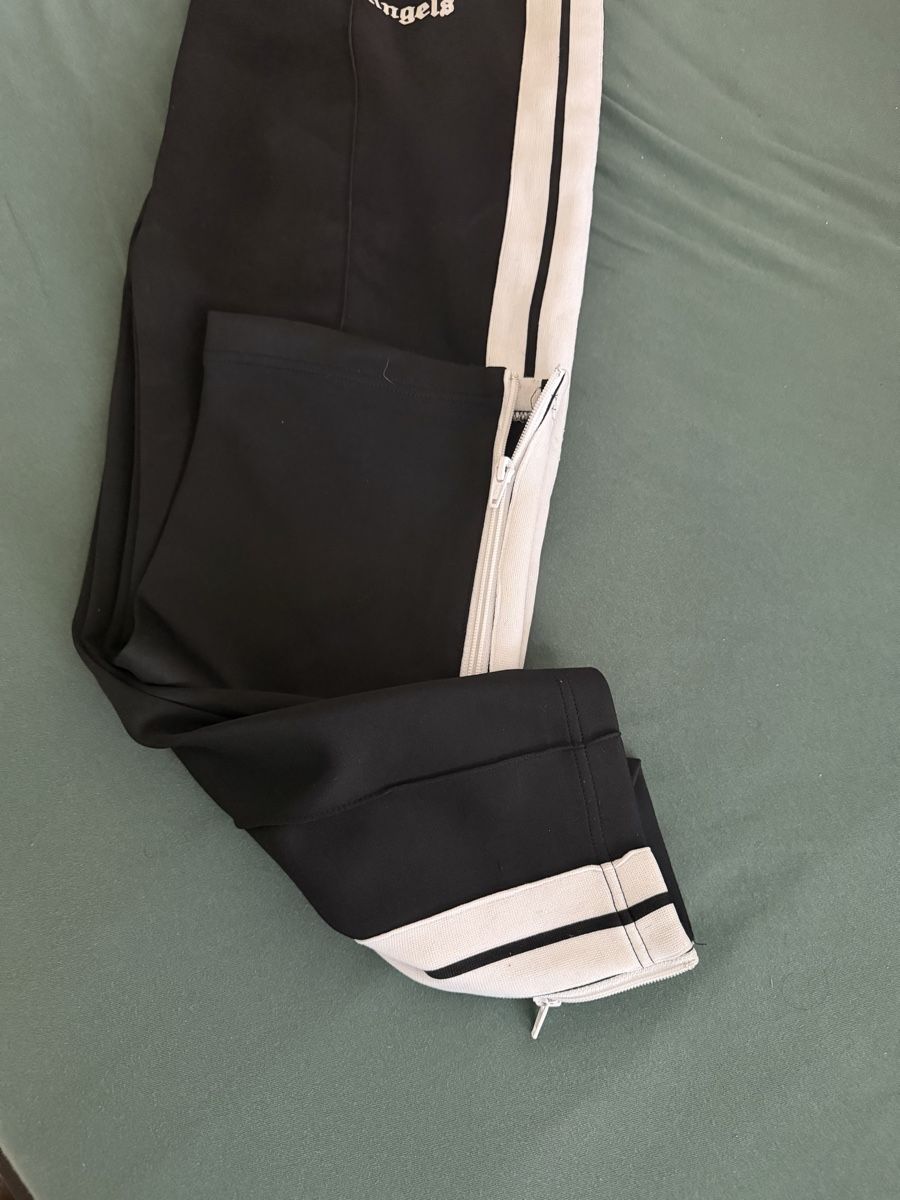 Palm Angels Hosen: Jogging Palm Angels noir taille M – Gebraucht aus La Chaux-de-Fonds von Fatal_Cas67 1
