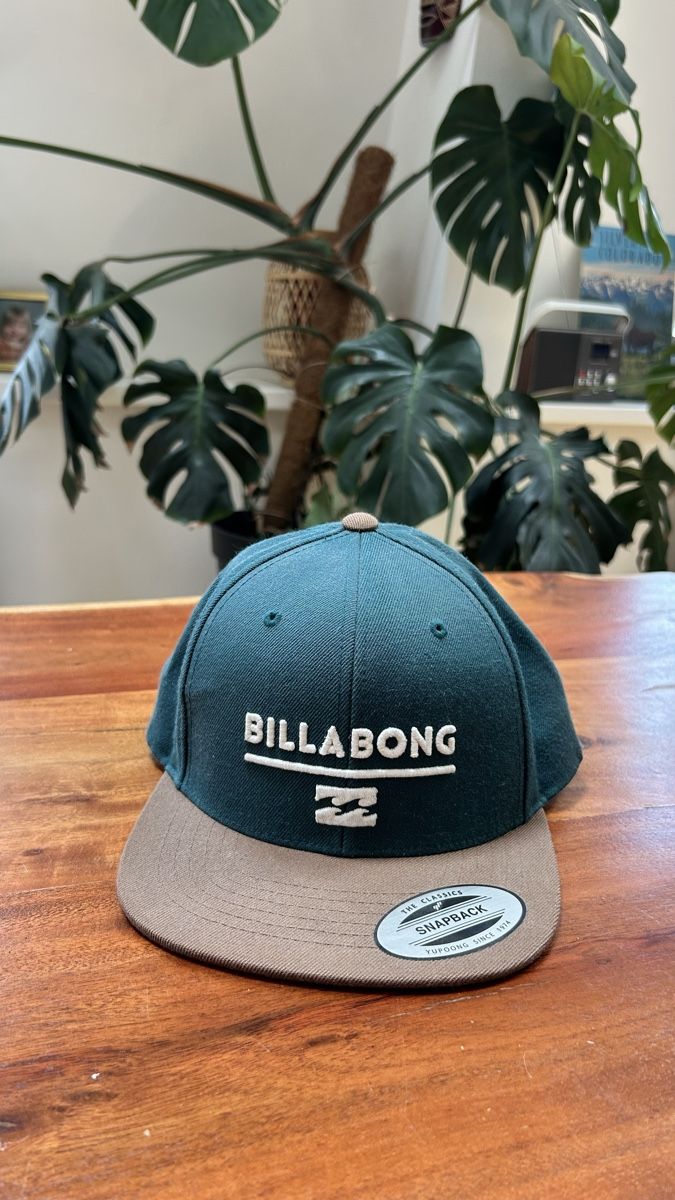 Billabong Hüte, Mützen & Caps: Billabong Cap Snapback – Gebraucht aus Basel von Tshabajuju