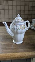 2 Teekrüge ? Royal Doulton, Temple Garden (1982)