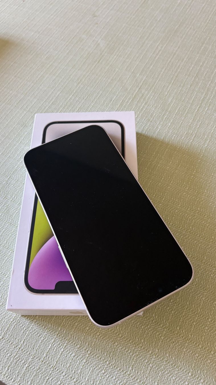 Apple Handys / Smartphones: iPhone 14 weiss/silber 128GB, Batterie 90% – Gebraucht aus Ermatingen von ruewa 2