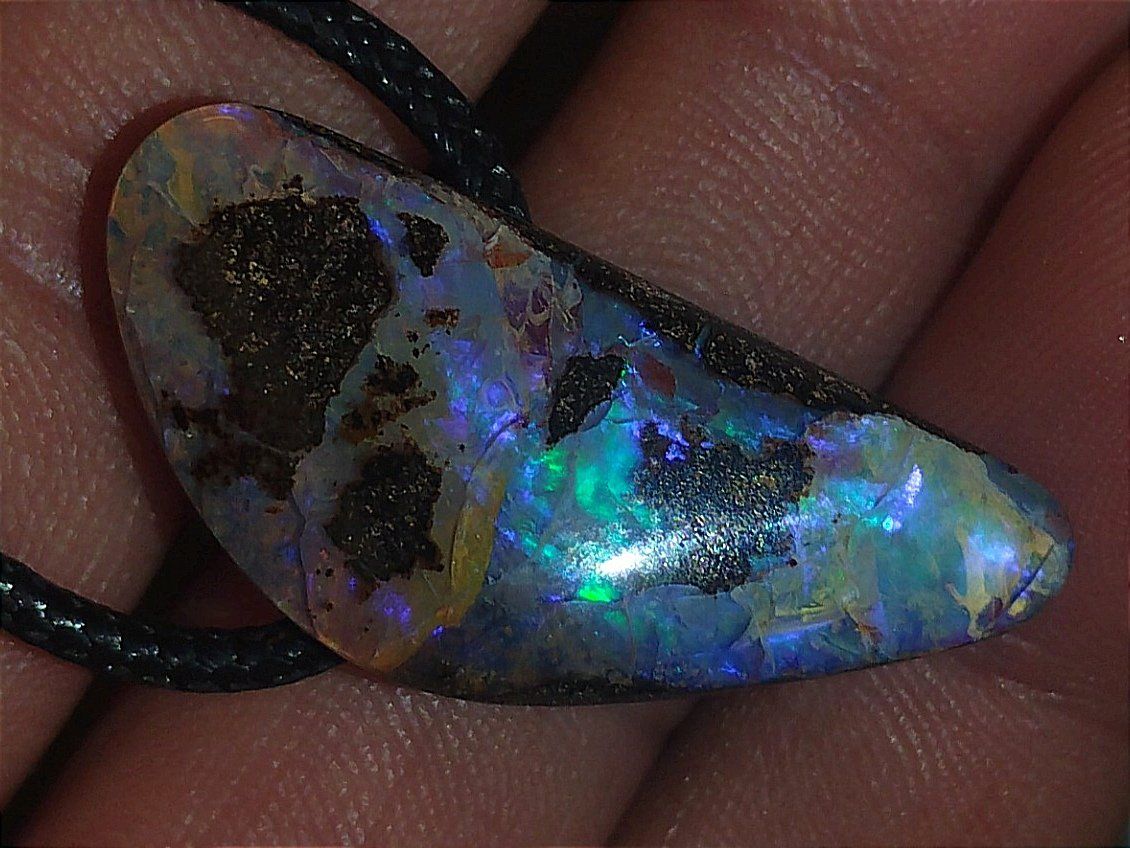Pietre preziose: Natürlicher Australischer Boulder Opal Anhänger – Usato da Uerkheim venduto da Winwinner 5
