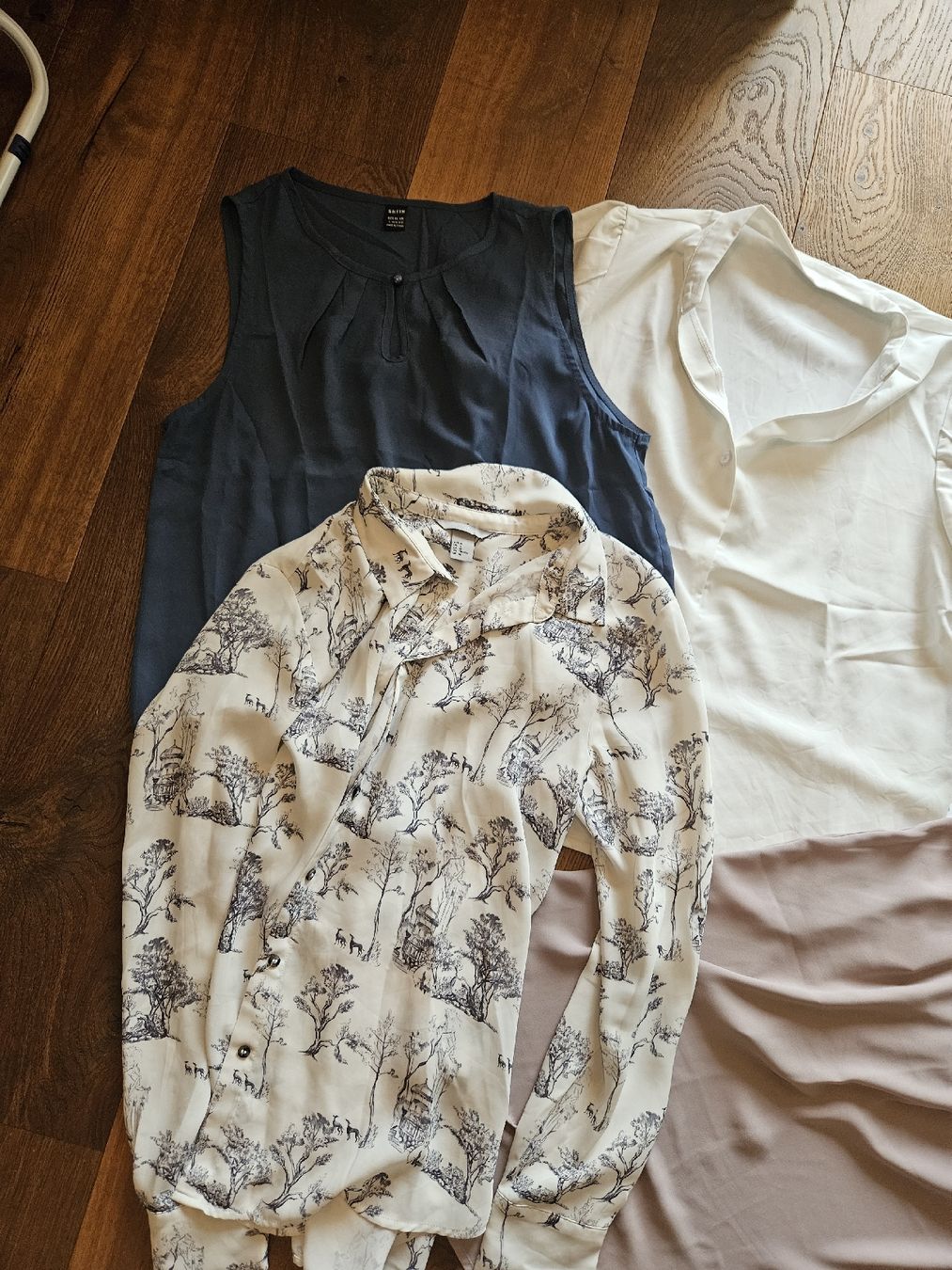 Lotti di vestiti: Kleiderpaket Damen Grösse L Blusen – Usato da Feusisberg venduto da Rosy8835 1