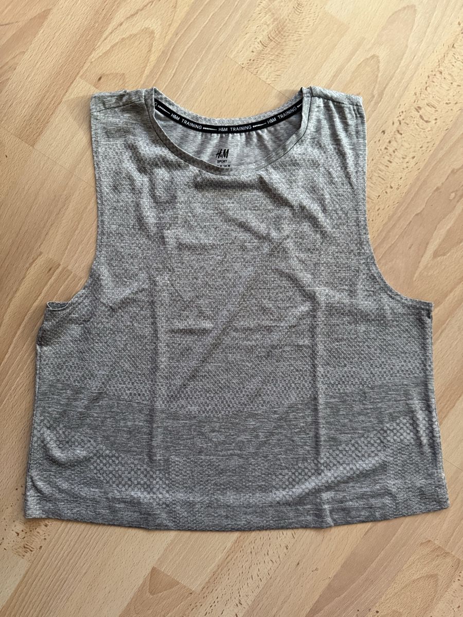 H&M Top: Sporttops von H&M – Usato da Wettingen venduto da Clodle81 5