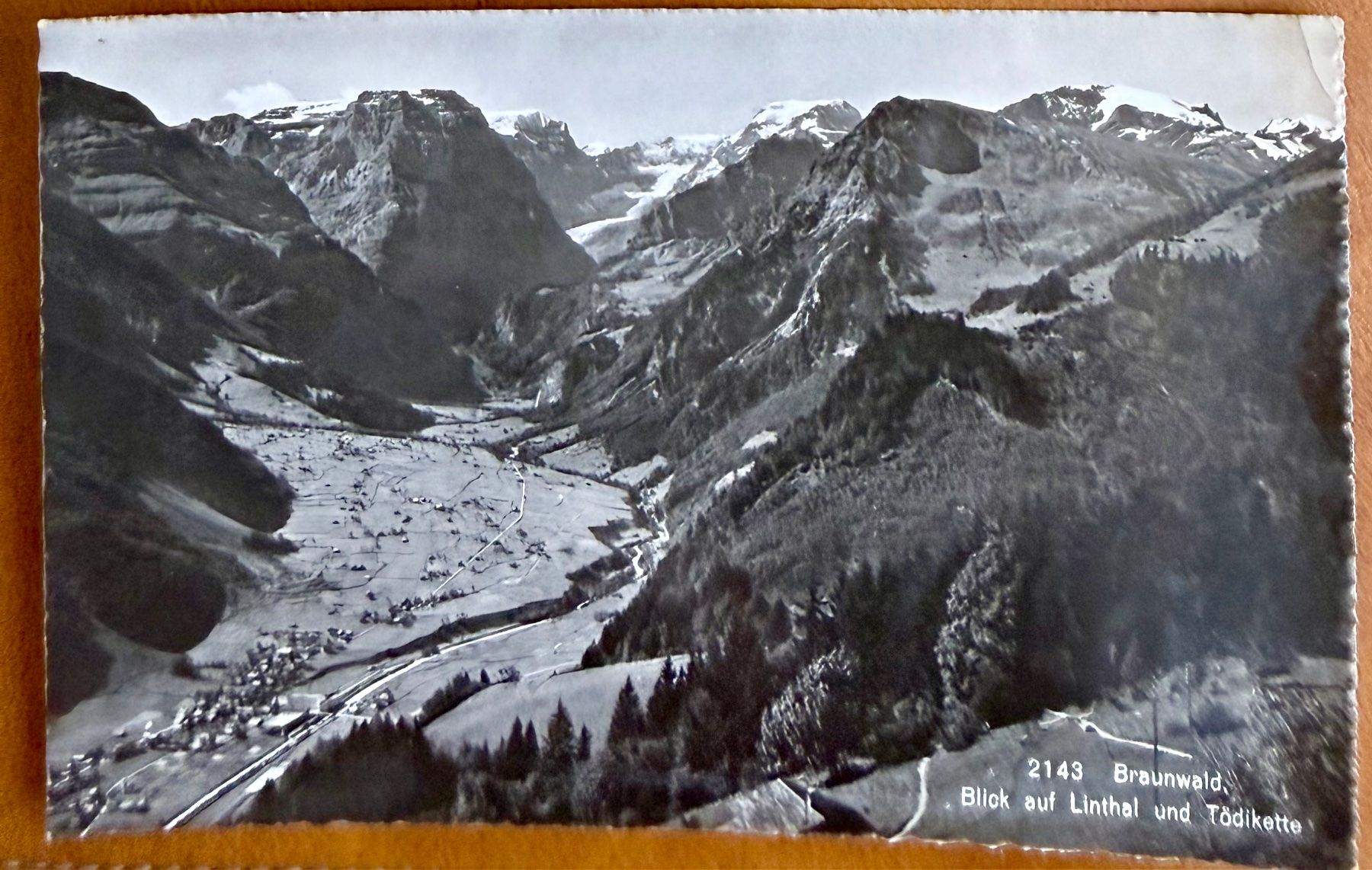 Cartoline postali: Braunwald - blick auf Linthal - AK – Usato da Lutry venduto da Ediego