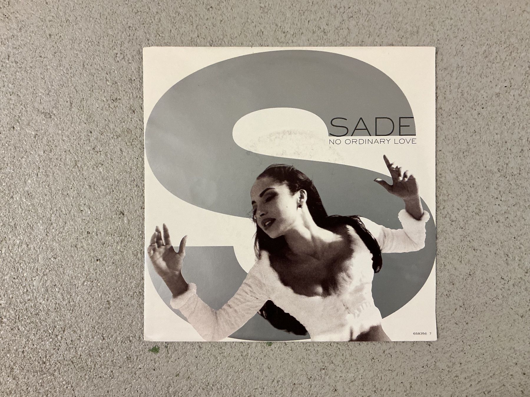 Dischi in vinile: Sade Single - No Ordinary Love – Usato da Winterthur venduto da Tumko-Vinyl