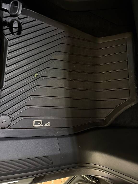 Tappeti & Tappetini: Tapis Audi Q4 caoutchouc  – Usato da La Chaux-de-Fonds venduto da Binou 2