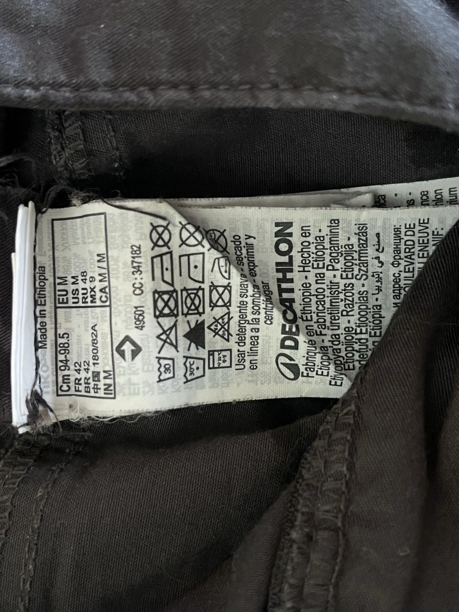 Decathlon Hosen: Pantalon court taille M anthracite – Neu (gemäss Beschreibung) aus Cornaux NE von mcsm 2
