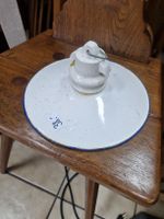 Stall/Keller Emaille Lampe weiss mit blauem Rand Porzellan💡