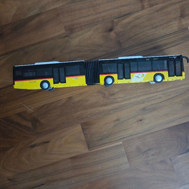 Modellini d'auto: Modellauto Postauto Linie 018 – Usato da Madetswil venduto da gru_zcr2 2