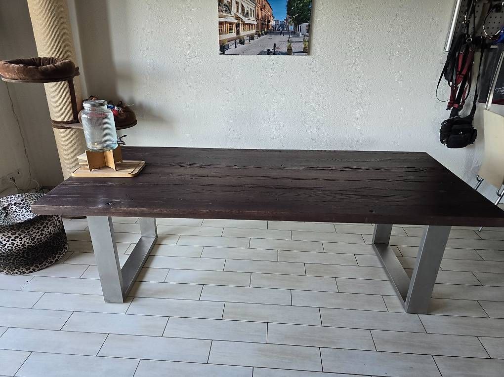 Tische: Edler Holztisch mit Chromstahlfüssen – Gebraucht aus Schwerzenbach von zueriwester 2