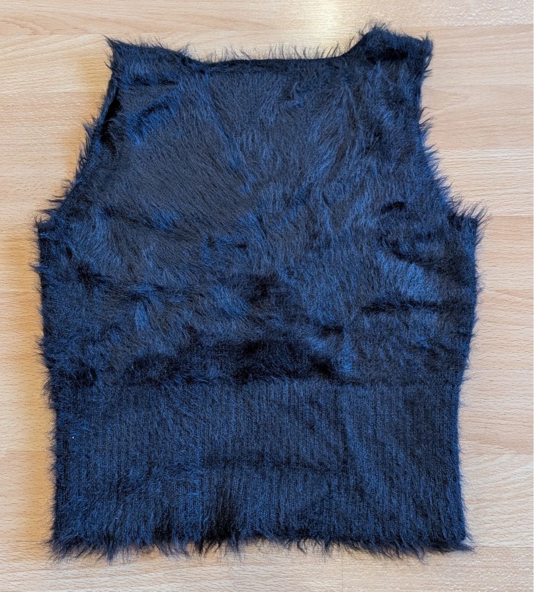 Benetton Gilet & Giacche senza maniche: Schwarze, kuschelige Weste - M – Usato da St. Silvester venduto da Fabelliii 2