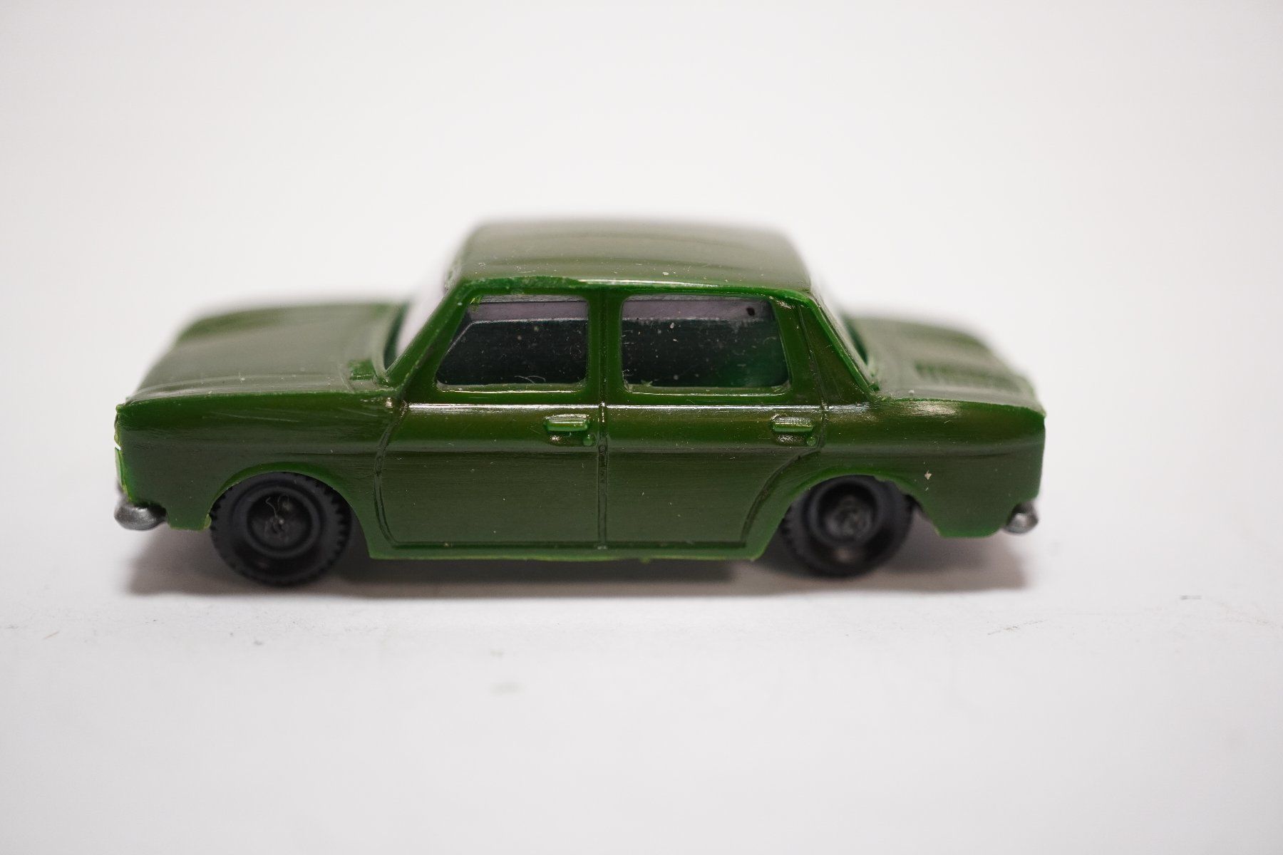 Eko Modellini d'auto: e16 EKO 1:86 Simca grün – Usato da Thun venduto da evinka_gmbh 1