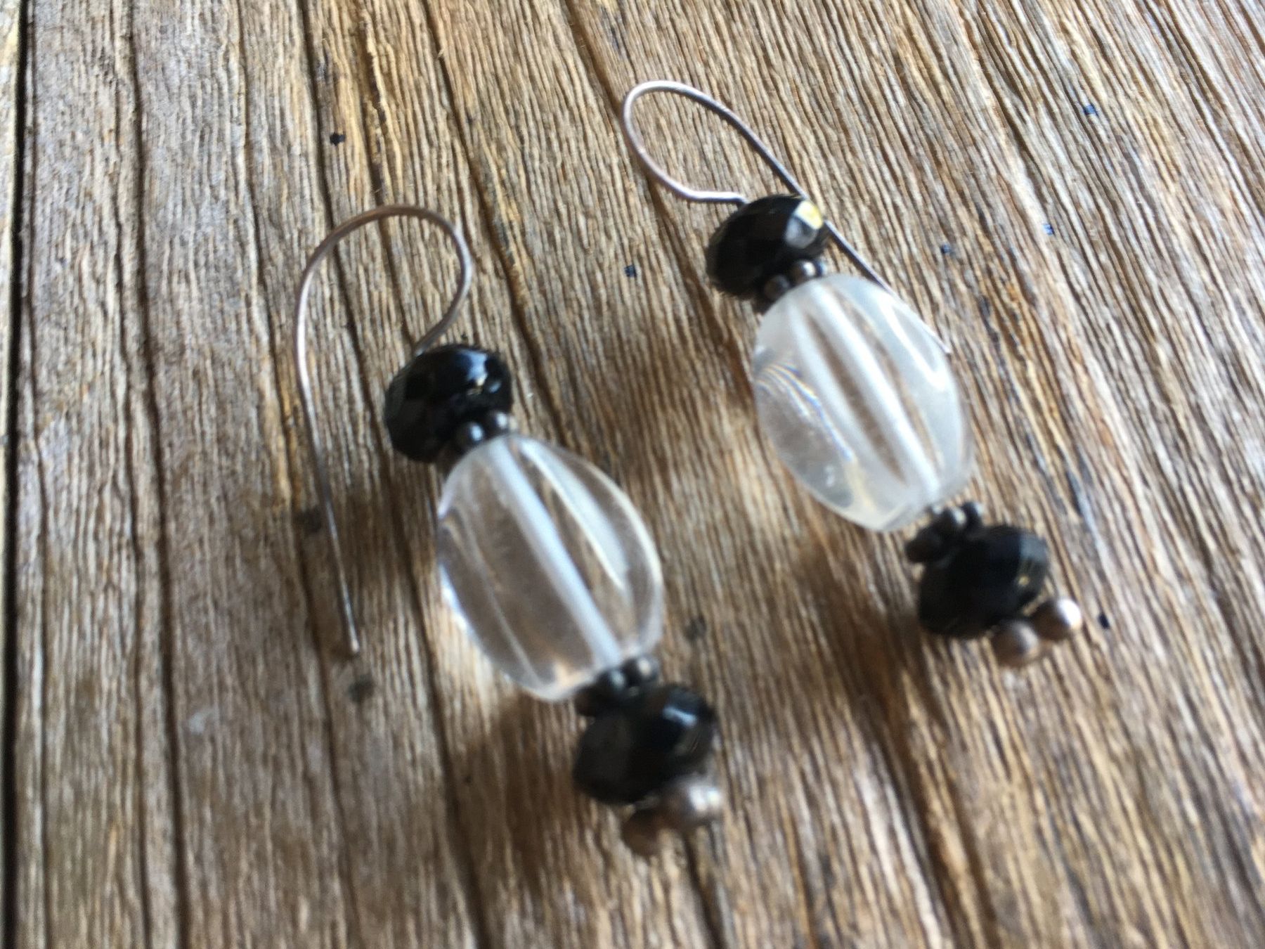 Ohrringe & -stecker: OHRHÄNGER 1 PAAR  BERGKRISTALL / ONIX / SILBER – Neu und originalverpackt aus Aesch ZH von LiquidAktion 1