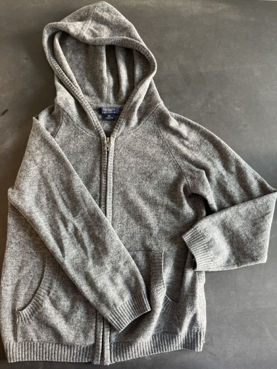 Giacche & Cappotti: Kaputzenjäckchen Cashmere, Grösse 116 – Usato da Zürich venduto da whatlilaloves 1