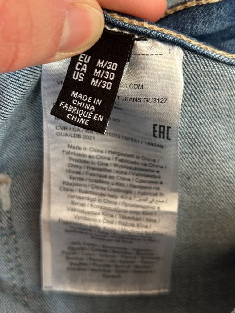 Vero Moda Jeans: Lot de deux jeans taille basse – Gebraucht aus Soyhières von Maponos 4
