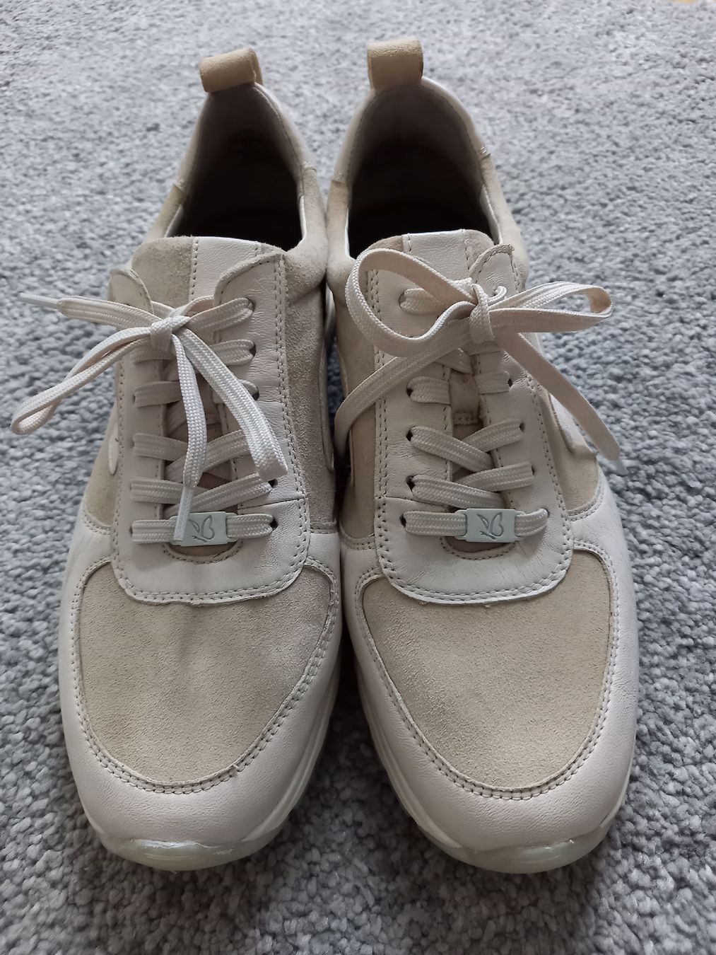 Scarpe da donna: Sneakers – Usato da Safnern venduto da EmmaMalea