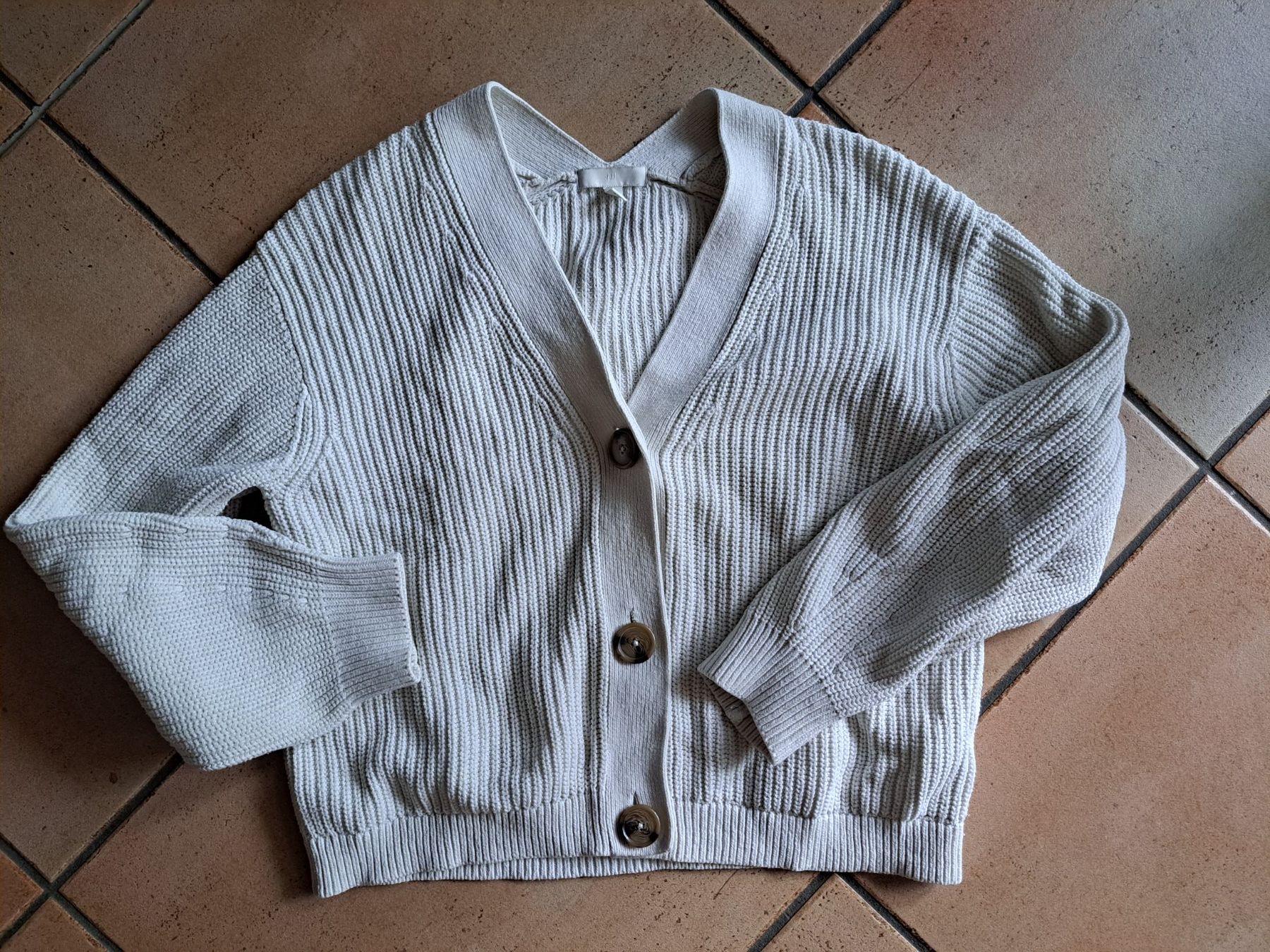 H&M Giacche: Strickjacke von H&M – Usato da Neuhausen venduto da carmen_jill