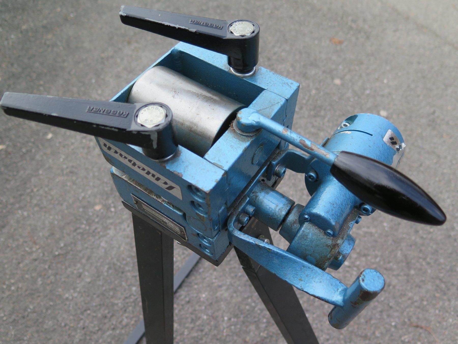 Tutte le macchine: Blech Streckmaschine Schlebach Mod. Biegeboy – Usato da Rümligen venduto da StefanDerendinger 4