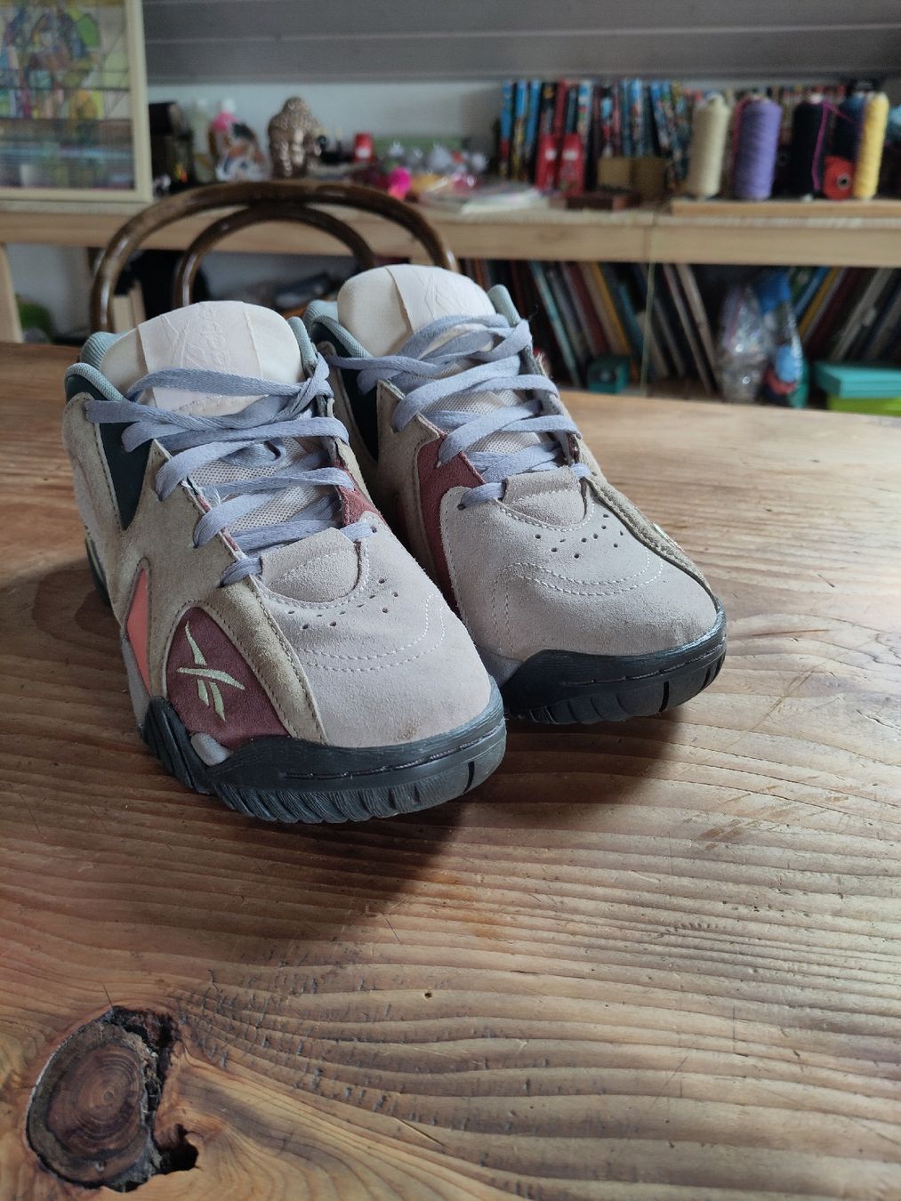 Scarpe da donna: Einzigartige Vintage Reebok 38.5 – Usato da Bolligen venduto da IonKnie