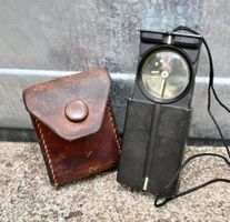 alter Schweizer Militärkompas RECTA DP metall mit Lederetui