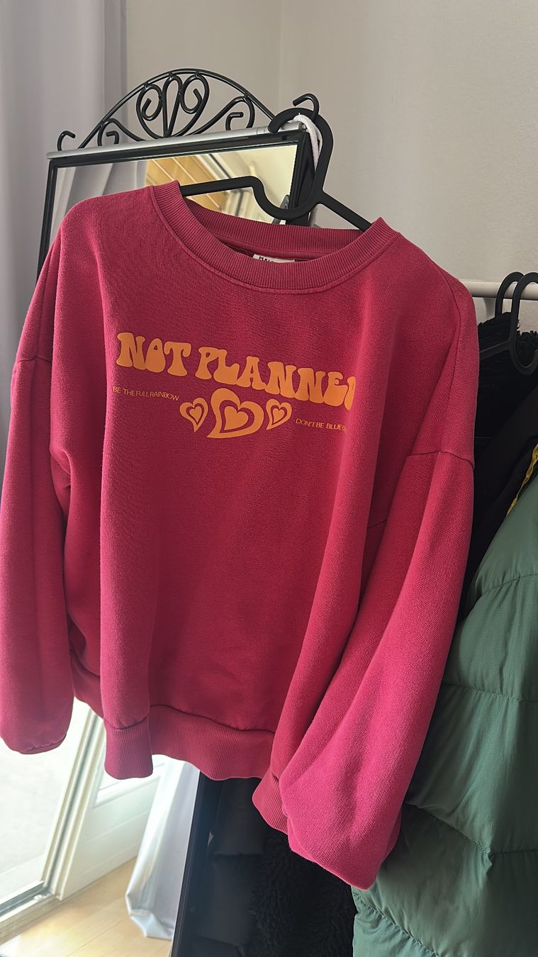 Tops: Pull rose bershka – Gebraucht aus Péry von dou_s9hs