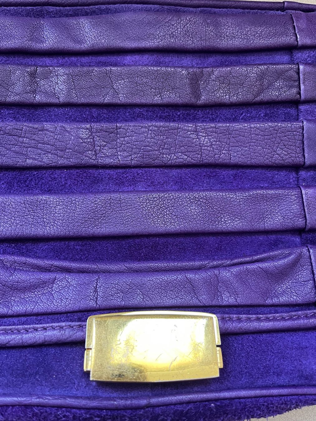 Topshop Borse: Top shop clutch in suede 💜 – Usato da Chêne-Bougeries venduto da Seetooyoo 1