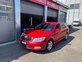 SKODA Octavia Combi 1.4 TSI Ambiente DSG