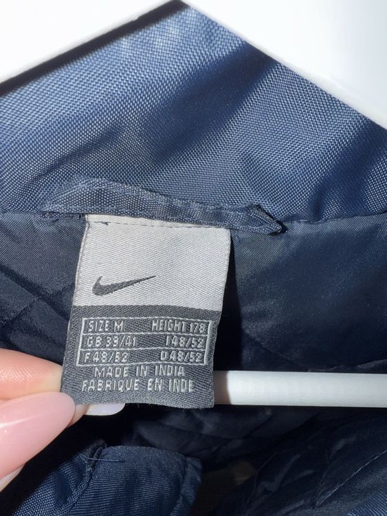 Nike Giacche: Nike Jacke (Übergangsjacke) – Usato da St. Gallen venduto da joy_5p9l 3