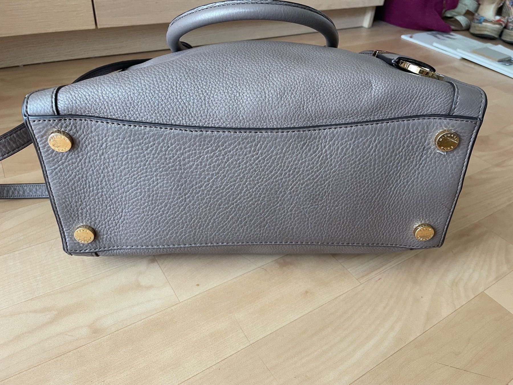 Michael Kors Borse da donna: MICHAEL KORS Handtasche – Nuovo (secondo la descrizione) da Zürich venduto da Angela_Fashion_Lover 4