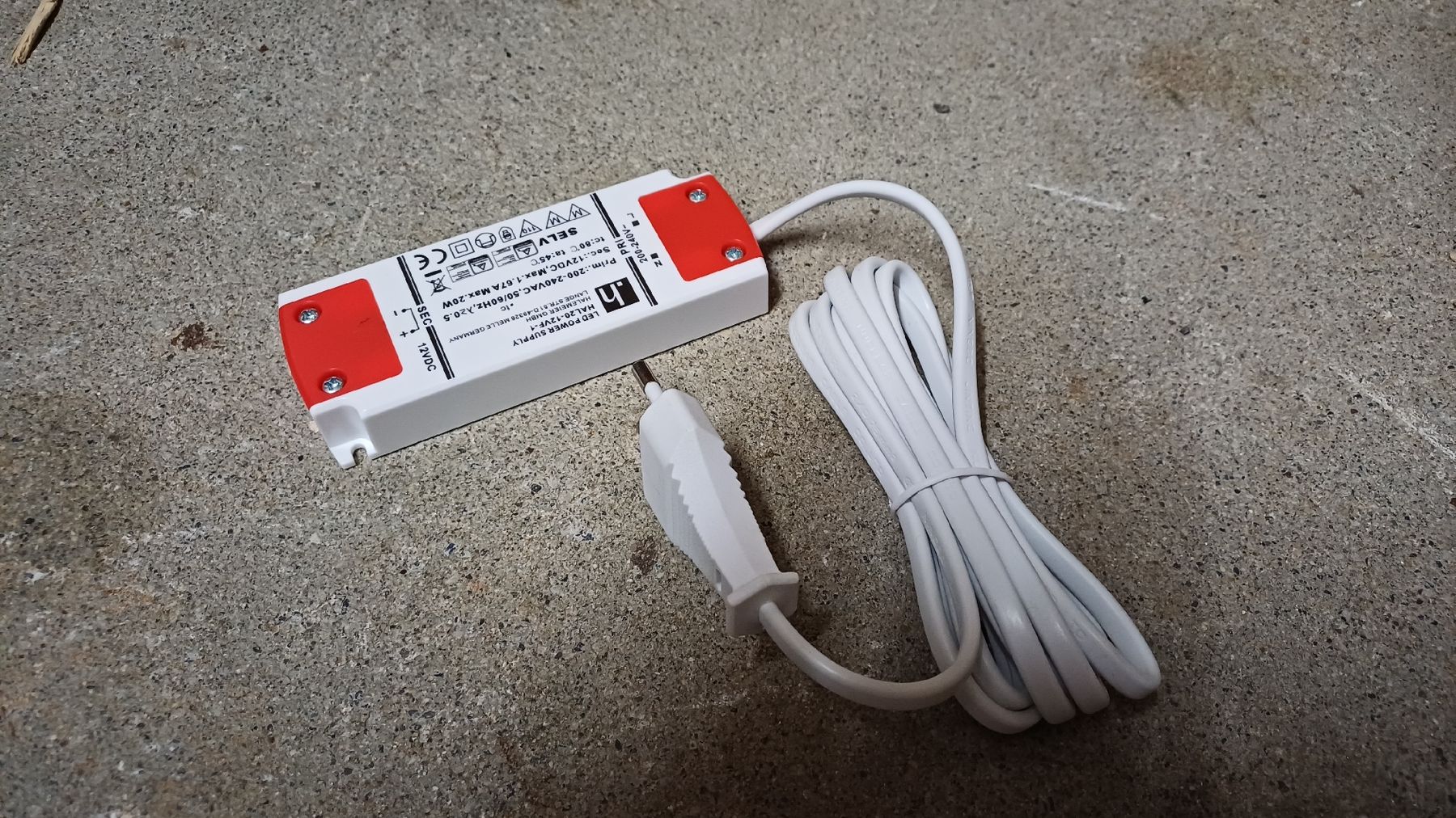 Componenti elettronici: LED-Trafo – Nuovo (secondo la descrizione) da Breitenbach venduto da ._Luca_.