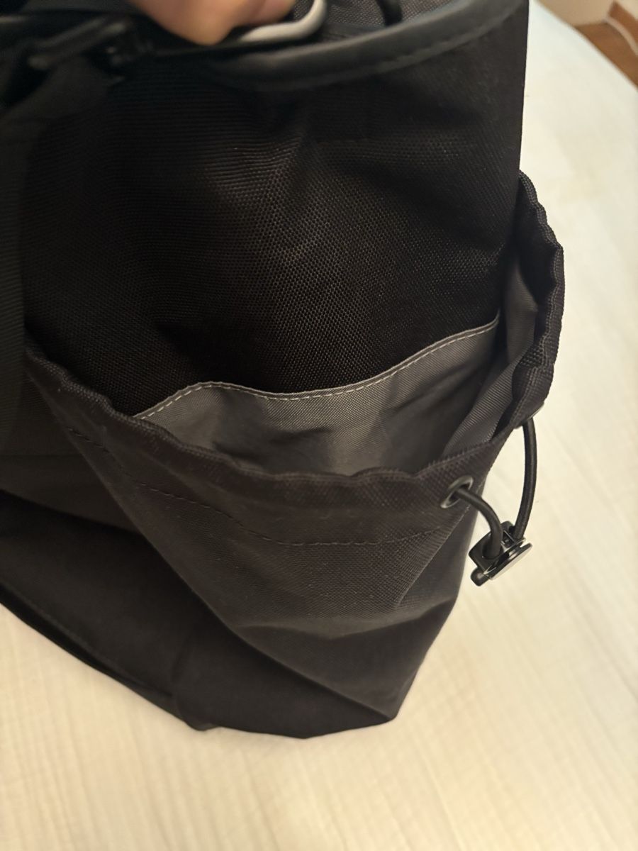 Kapten & Son Taschen: Kapten & Son HELLVI LARGE Shopping Bag schwarz – Gebraucht aus St. Gallen von heartbug 5