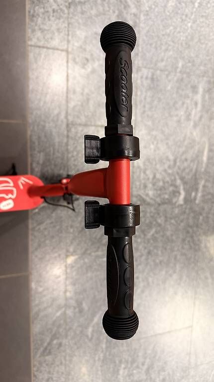 Kickboard: Kinder E-Scooter  neu, 10 Stück verfügbar – Usato da Unterseen venduto da beE-Scooter 3