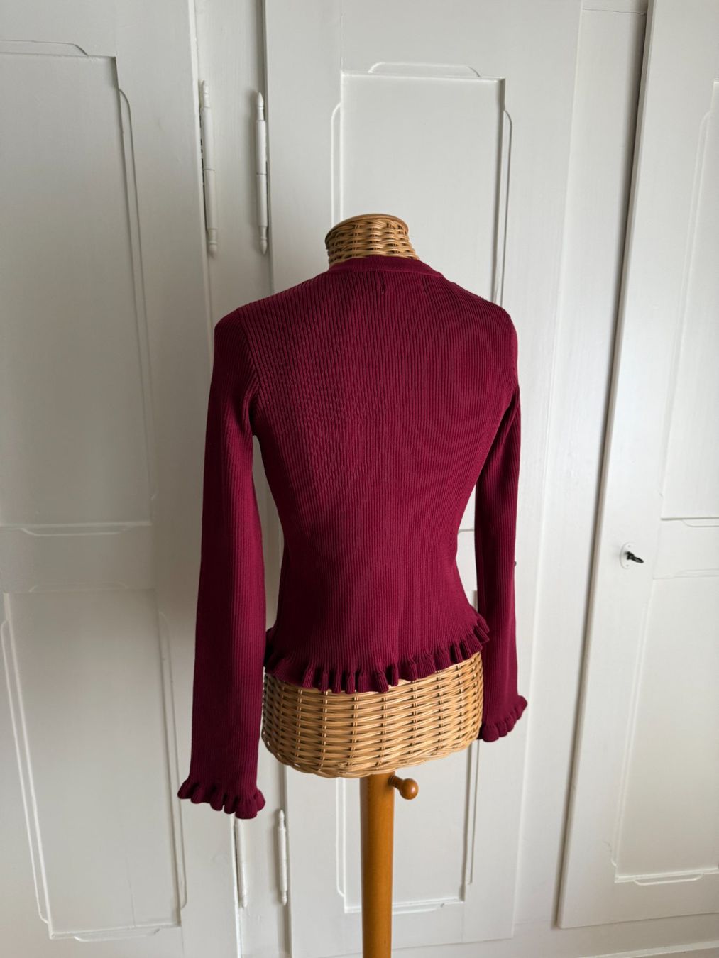 Jacken: HELLOMOLLY - Feinstrick Cardigan weinrot XS – Gebraucht aus Zürich von Diazaio 2