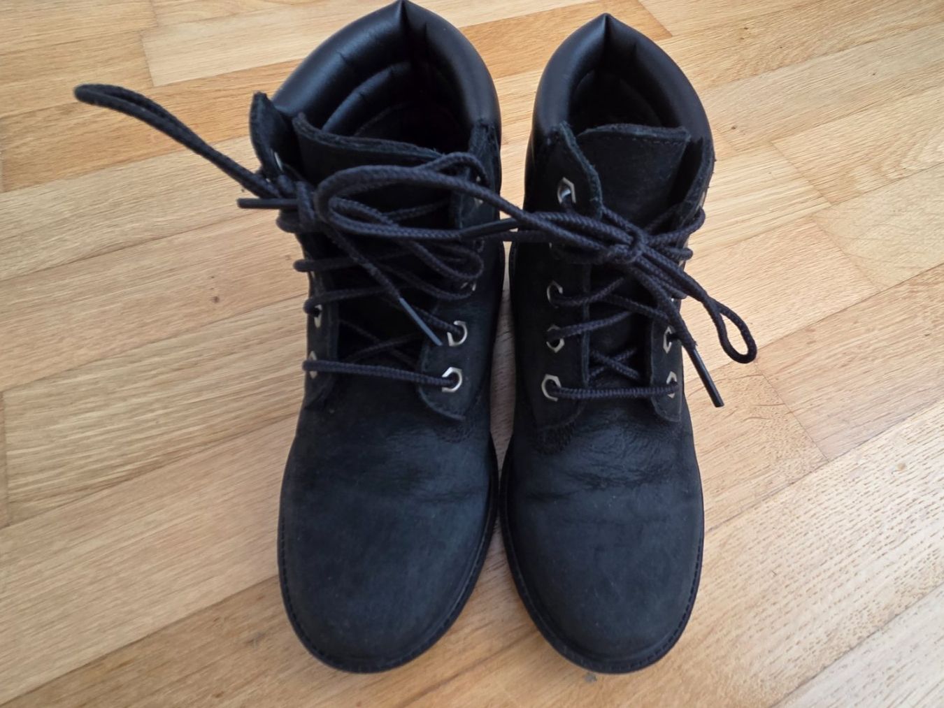 Timberland Scarpe per ragazzi: Timberland 6 IN Water Resistant Basic Kinderschuhe EU 31 – Usato da Uitikon Waldegg venduto da UitiZH 1