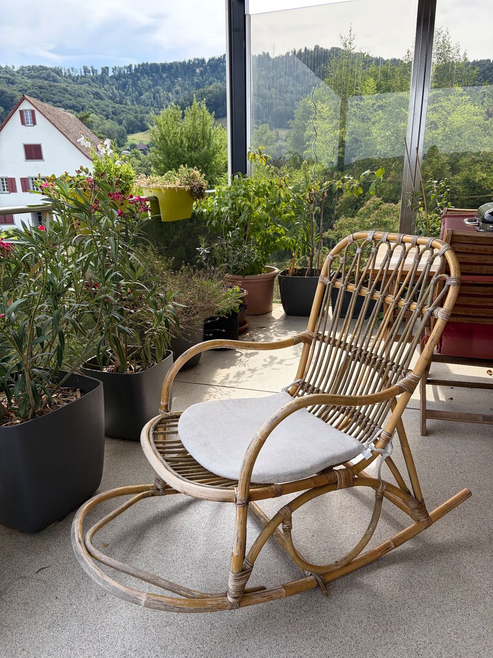 Sedie: Gemütliche Schaukelstühle – Usato da Langnau am Albis venduto da jud_62d8