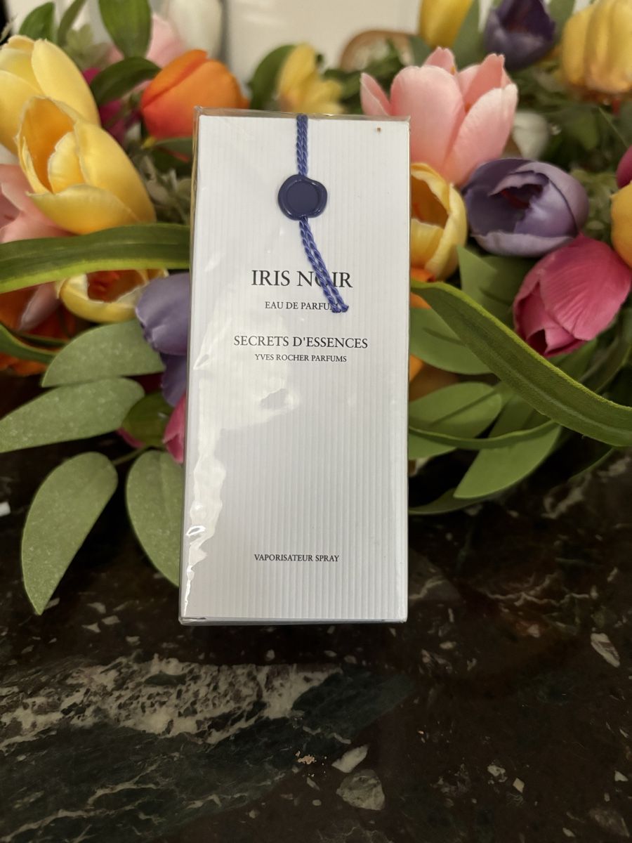 Yves Rocher Profumi & Eau de Toilette: IRIS NOIR EAU DE PARFUM SECRETS D ESSENCES – Nuovo e nell'imballaggio originale da Zürich venduto da BredaB 2