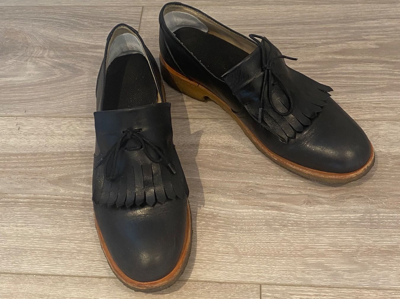 Scarpe da donna: Schuhe Angulus schwarz Leder Fransen – Usato da Basel venduto da NormaJean01