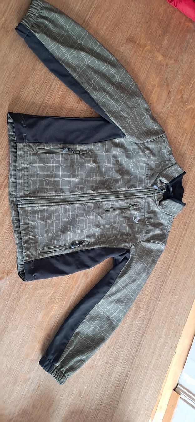 Lotti & Set di vestiti: Kleiderset 116-122 – Usato da Nidau venduto da Darkpooh 4