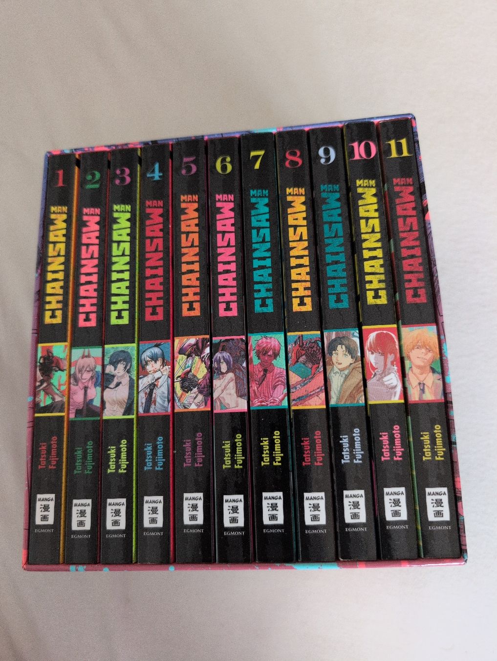 Comics: Chainsawman Manga Schuber Band 1-11 – Gebraucht aus Basel von Adu51