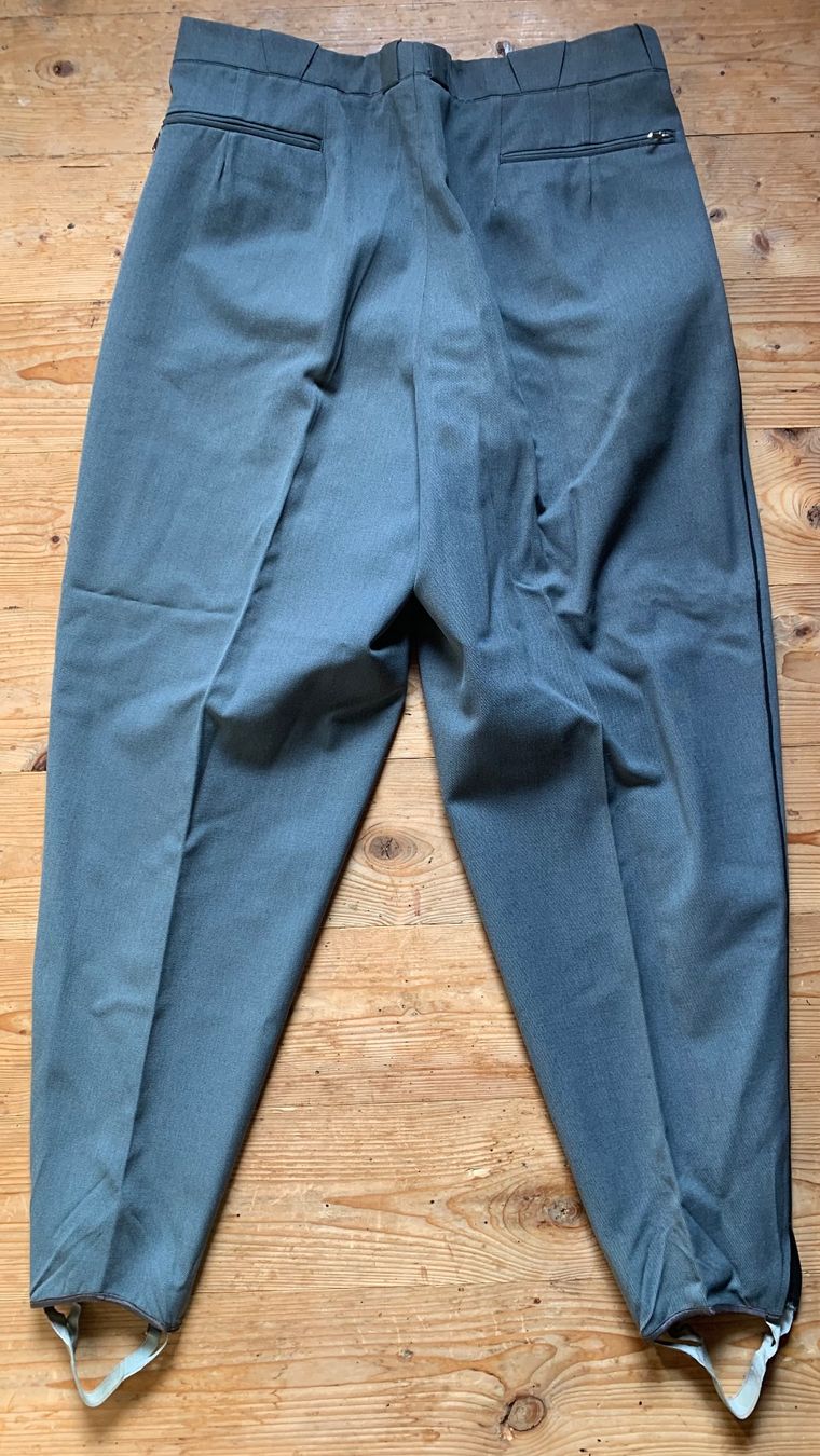 Schweizer Armee Pantaloni: Offiziers-Reithose der CH Armee Grösse 46/76 – Usato da Goldingen venduto da Bergler012 3