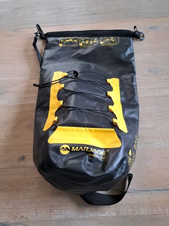 Praktische wasserdichte Kühltasche, ideal für den Sommer!