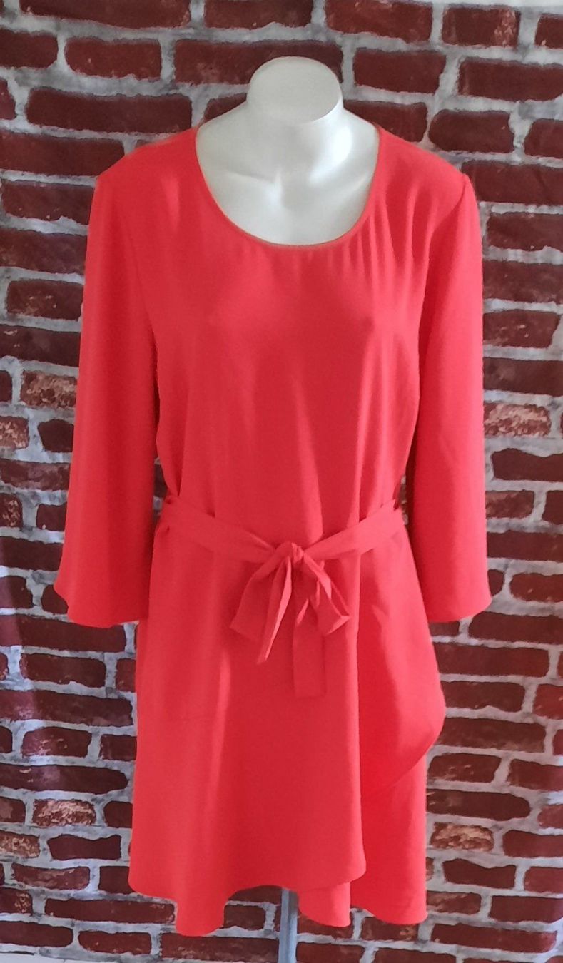 Avant Premiere Kleider: AVANT PREMIERE edles Midikleid rot Gr.44 – Neu (gemäss Beschreibung) aus Seuzach von VT-Collections1 3