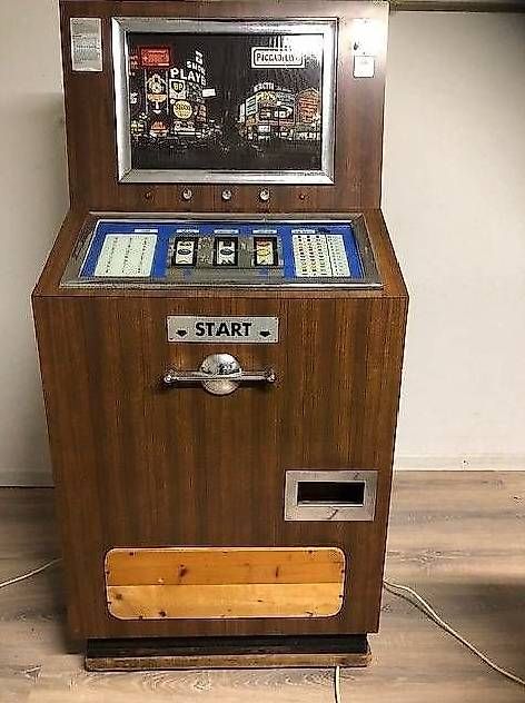 Slot Machine: Geld Spiel Automat – Usato da Auw venduto da bet_ncz6